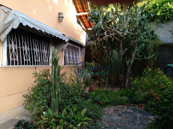 Imagem Casa com 5 Quartos à Venda, 209 m² em Itaipu - Niterói