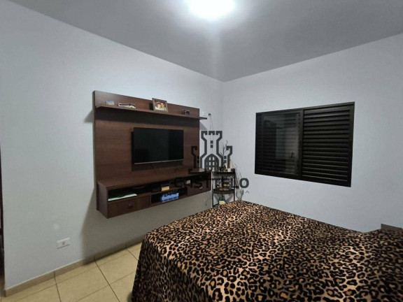 Imagem Casa com 3 Quartos à Venda, 171 m² em Jardim Itatiaia 2 - Londrina