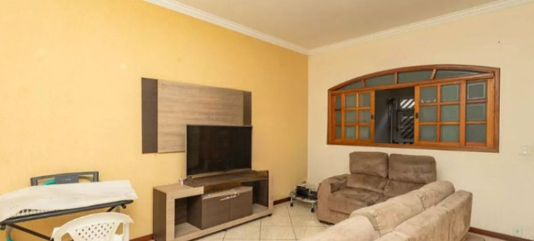 Sobrado com 3 Quartos à Venda,  em Piraporinha - Diadema