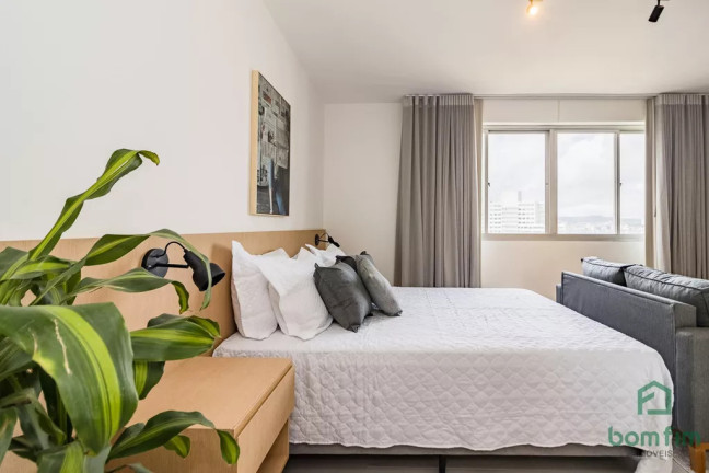 Imagem Apartamento com 1 Quarto à Venda, 32 m² em Centro Histórico - Porto Alegre Imagem Apartamento com 1 Quarto à Venda, 32 m² em Centro Histórico - Porto Alegre
