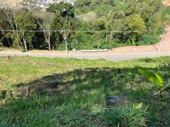 Terreno à Venda, 346 m² em Ermitage - Teresópolis