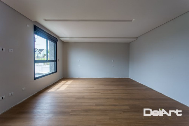Imagem Casa com 3 Quartos à Venda, 226 m² em Uberaba - Curitiba