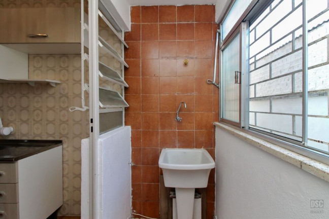 Imagem Imóvel com 1 Quarto à Venda, 38 m² em Camaquã - Porto Alegre Imagem Imóvel com 1 Quarto à Venda, 38 m² em Camaquã - Porto Alegre
