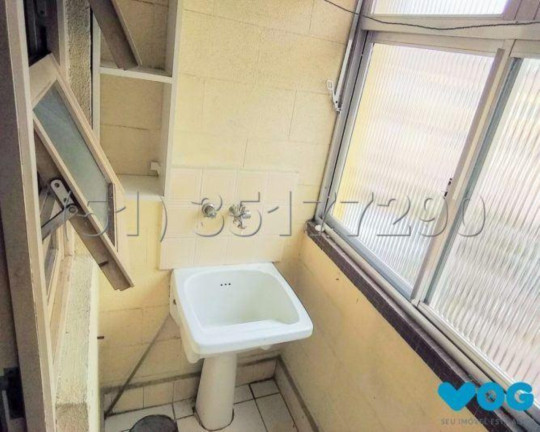Imagem Imóvel com 1 Quarto à Venda, 35 m² em Santana - Porto Alegre Imagem Imóvel com 1 Quarto à Venda, 35 m² em Santana - Porto Alegre