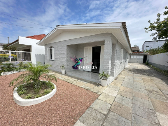 Imagem Casa com 3 Quartos à Venda, 360 m² em Centro - Tramandaí