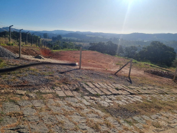 Imagem Terreno à Venda, 1 m² em Zona Rural - Piracaia Imagem Terreno à Venda, 1 m² em Zona Rural - Piracaia