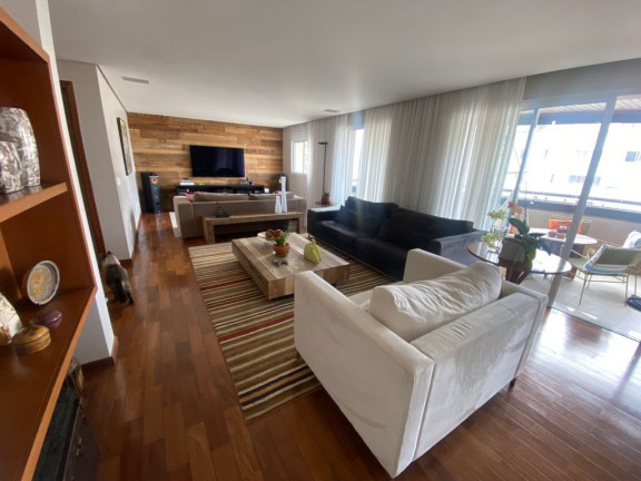 Foto do imóvel Apartamento com 3 Quartos à Venda, 200 m² em Moema - São Paulo