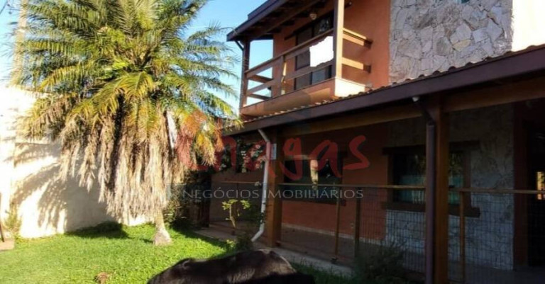 Imagem Casa com 3 Quartos à Venda, 360 m² em Pontal De Santa Marina - Caraguatatuba Imagem Casa com 3 Quartos à Venda, 360 m² em Pontal De Santa Marina - Caraguatatuba