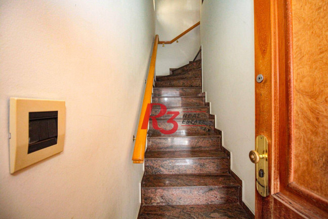 Imagem Sobrado com 5 Quartos à Venda, 258 m² em Embaré - Santos