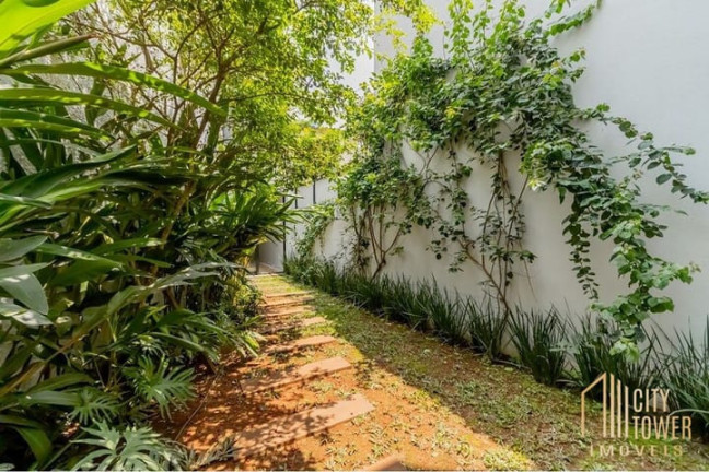 Imagem Casa com 3 Quartos à Venda, 318 m² em Jardim Paulista - São Paulo Imagem Casa com 3 Quartos à Venda, 318 m² em Jardim Paulista - São Paulo