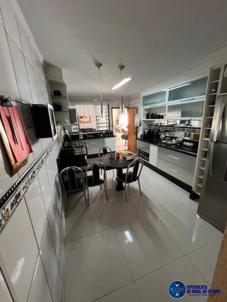 Imagem Casa com 3 Quartos à Venda, 360 m² em Vila Rezende - Goiânia Imagem Casa com 3 Quartos à Venda, 360 m² em Vila Rezende - Goiânia