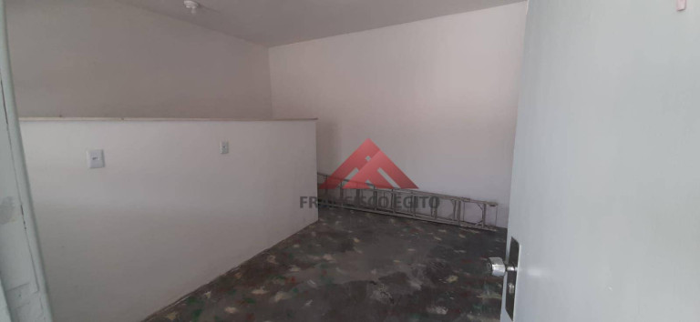 Imagem Casa com 2 Quartos à Venda, 424 m² em Trindade - São Gonçalo Imagem Casa com 2 Quartos à Venda, 424 m² em Trindade - São Gonçalo