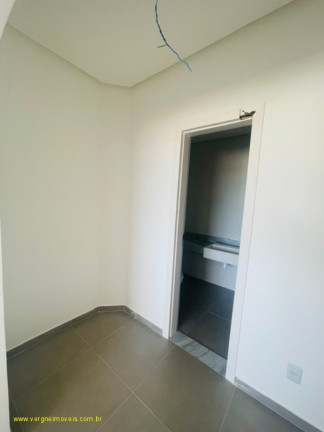 Imagem Imóvel com 4 Quartos à Venda, 160 m² em Vila De Abrantes (abrantes) - Camaçari Imagem Imóvel com 4 Quartos à Venda, 160 m² em Vila De Abrantes (abrantes) - Camaçari
