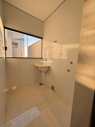 Imagem Apartamento com 2 Quartos à Venda, 90 m²