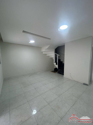 Casa de Condomínio com 3 Quartos para Alugar,  em Jardim Santa Maria - Jacareí