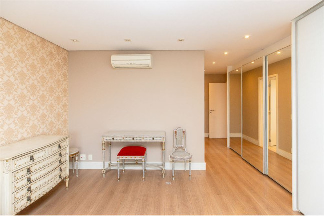 Imagem Apartamento com 4 Quartos à Venda, 277 m² em Aclimação - São Paulo Imagem Apartamento com 4 Quartos à Venda, 277 m² em Aclimação - São Paulo
