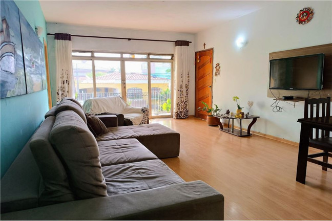 Casa com 3 Quartos à Venda, 242 m² em Vila Rosália - Guarulhos