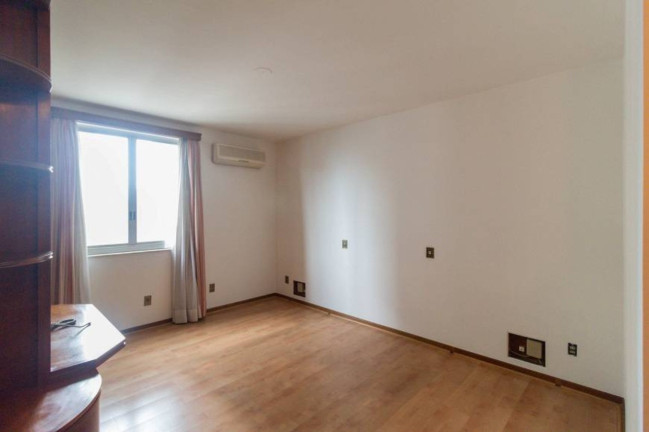 Imagem Imóvel com 3 Quartos à Venda, 280 m² em Higienópolis - São Paulo Imagem Imóvel com 3 Quartos à Venda, 280 m² em Higienópolis - São Paulo