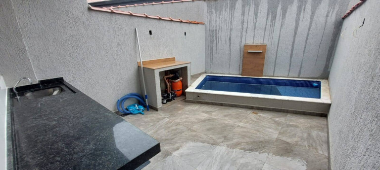 Imagem Sobrado com 2 Quartos à Venda, 87 m² em Vila Anhanguera - Mongaguá