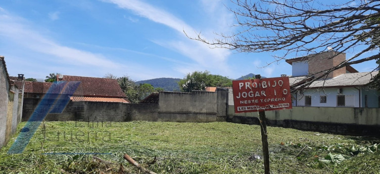 Terreno à Venda, 823 m² em Parque Vivamar - Ubatuba