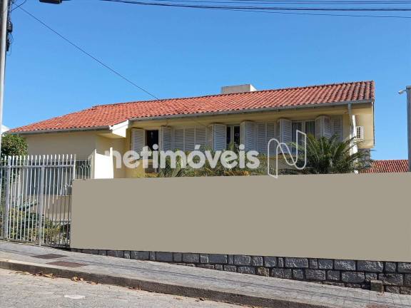 Imagem Casa com 3 Quartos à Venda, 723 m² em Agronômica - Florianópolis Imagem Casa com 3 Quartos à Venda, 723 m² em Agronômica - Florianópolis