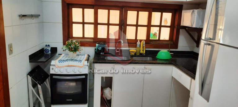 Imagem Casa de Condomínio com 2 Quartos à Venda, 100 m² em Peró - Cabo Frio