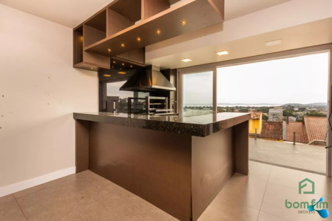 Imagem Casa com 4 Quartos à Venda, 390 m² em Ipanema - Porto Alegre Imagem Casa com 4 Quartos à Venda, 390 m² em Ipanema - Porto Alegre