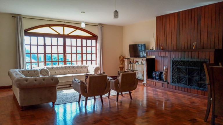 Imagem Casa com 5 Quartos à Venda, 200 m² em Panorama - Teresópolis Imagem Casa com 5 Quartos à Venda, 200 m² em Panorama - Teresópolis
