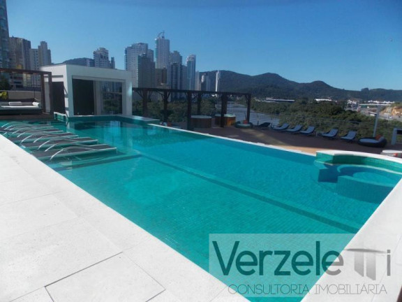 Imagem Apartamento com 4 Quartos à Venda, 220 m² em Centro - Balneário Camboriú