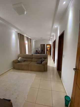Imagem Casa com 3 Quartos à Venda, 540 m² em Vila Pinheiro - Pirassununga