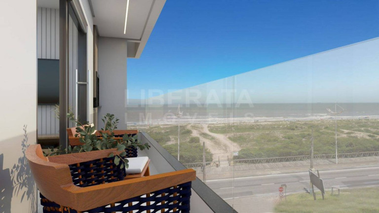Imagem Apartamento com 2 Quartos à Venda, 76 m² em Meia Praia - Navegantes