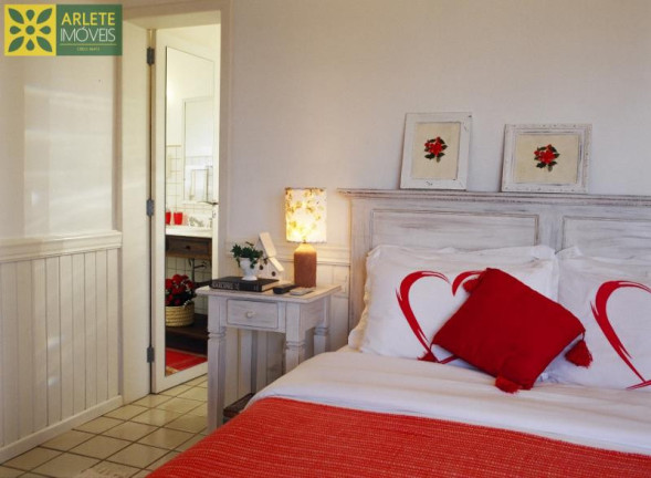 Imagem Casa com 6 Quartos para Alugar ou Temporada, 300 m² em Mariscal - Bombinhas Imagem Casa com 6 Quartos para Alugar ou Temporada, 300 m² em Mariscal - Bombinhas