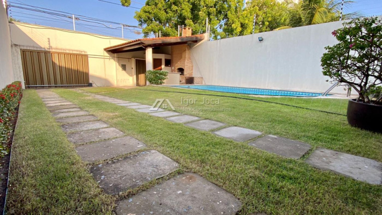 Imagem Casa com 4 Quartos à Venda, 315 m² em Sapiranga - Fortaleza