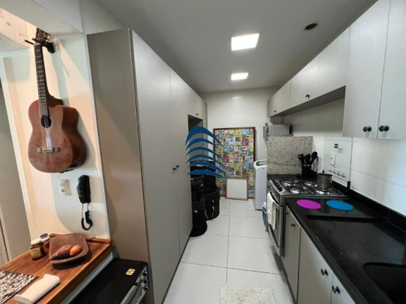 Imagem Imóvel com 1 Quarto à Venda, 75 m² em Ondina - Salvador Imagem Imóvel com 1 Quarto à Venda, 75 m² em Ondina - Salvador