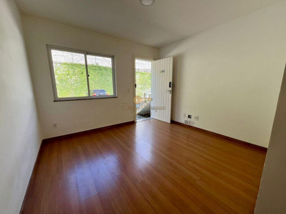 Imagem Apartamento com 2 Quartos à Venda, 47 m² em Pimenteiras - Teresópolis