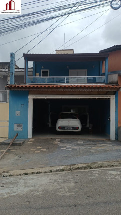 Sobrado com 3 Quartos à Venda,  em Laranjeiras - Caieiras