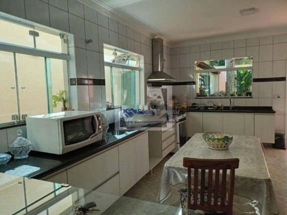 Imagem Casa com 3 Quartos à Venda, 200 m² em Parque São Domingos - São Paulo