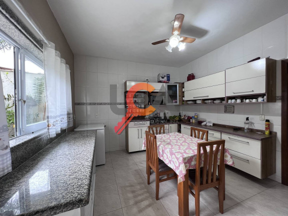 Imagem Sobrado com 4 Quartos à Venda, 176 m² em Cidade Jardim - Caraguatatuba Imagem Sobrado com 4 Quartos à Venda, 176 m² em Cidade Jardim - Caraguatatuba