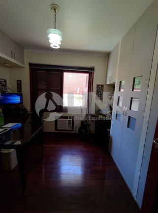 Imagem Imóvel com 4 Quartos à Venda, 324 m² em Menino Deus - Porto Alegre