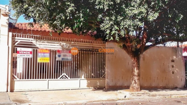 Casa com 3 Quartos à Venda, 250 m² em Novo Umuarama - Araçatuba