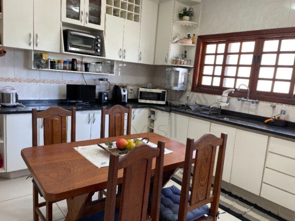 Imagem Imóvel com 3 Quartos à Venda, 301 m² em Parque Dom Henrique - Cotia