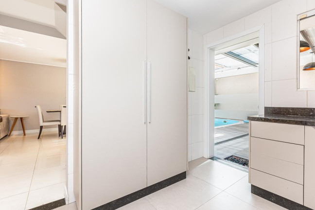 Imagem Sobrado com 3 Quartos à Venda, 118 m² em Campo Comprido - Curitiba Imagem Sobrado com 3 Quartos à Venda, 118 m² em Campo Comprido - Curitiba