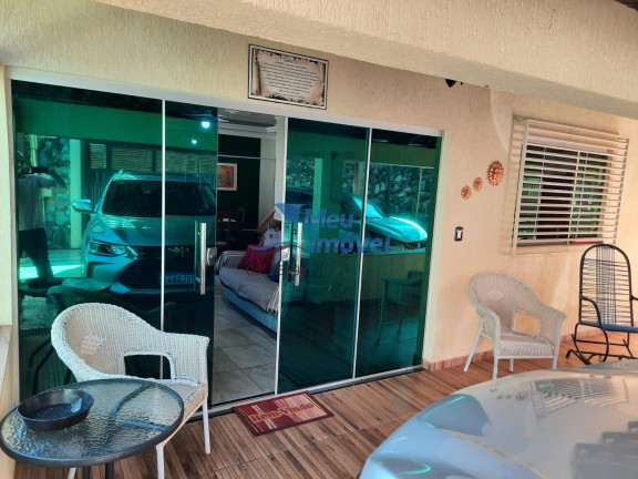 Imagem Casa com 3 Quartos à Venda, 300 m² em Jardim Oriente - Valparaíso De Goiás Imagem Casa com 3 Quartos à Venda, 300 m² em Jardim Oriente - Valparaíso De Goiás