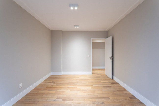 Imagem Imóvel com 2 Quartos à Venda, 153 m² em Higienópolis - São Paulo Imagem Imóvel com 2 Quartos à Venda, 153 m² em Higienópolis - São Paulo
