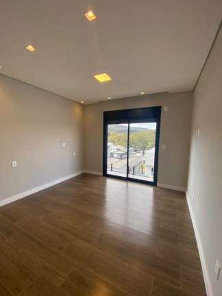 Imagem Sobrado com 3 Quartos à Venda, 255 m² em Fazenda Rodeio - Mogi Das Cruzes