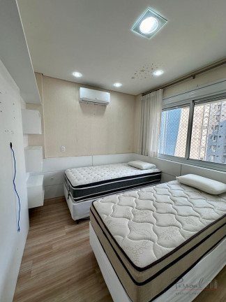 Imagem Apartamento com 3 Quartos à Venda, 217 m² em Centro - Florianópolis Imagem Apartamento com 3 Quartos à Venda, 217 m² em Centro - Florianópolis