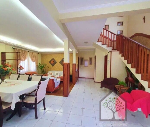 Imagem Casa com 4 Quartos à Venda, 370 m² em Carianos - Florianópolis