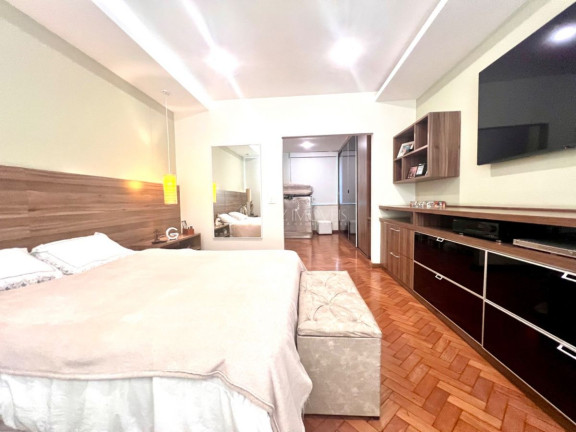 Imagem Apartamento com 3 Quartos à Venda, 211 m² em Copacabana - Rio De Janeiro Imagem Apartamento com 3 Quartos à Venda, 211 m² em Copacabana - Rio De Janeiro