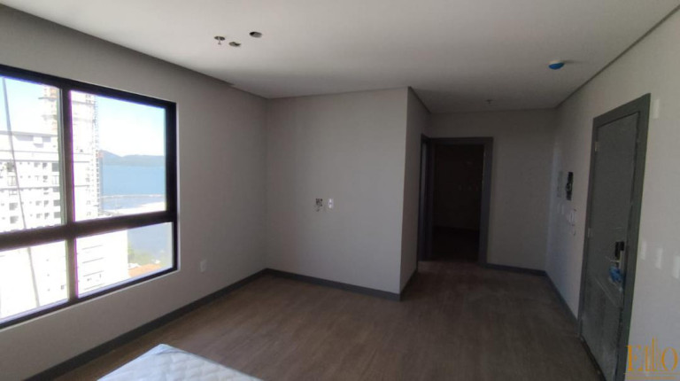 Imagem Flat com 1 Quarto à Venda, 40 m² em Meia Praia - Itapema Imagem Flat com 1 Quarto à Venda, 40 m² em Meia Praia - Itapema