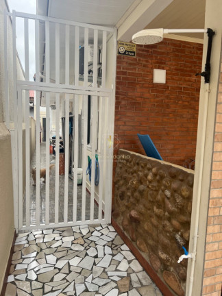 Imagem Casa com 5 Quartos à Venda, 180 m² em Centro - Guaratuba